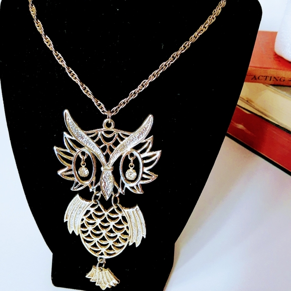 Vintage Owl Pendant Necklace - Picture 3 of 3